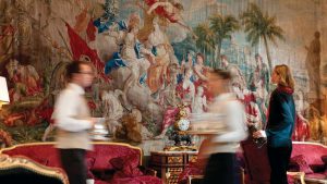 Four Seasons Paris - Wall