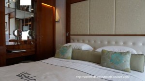 Paul Gauguin Cruises Tahiti & Society Islands Luxury Travel Virtuoso Izumi Ogawa Trip agent vacation advisor Vision French Polynesia Cruise ship boat