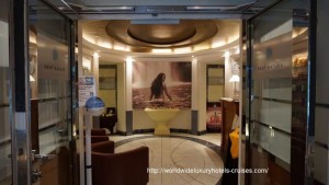Paul Gauguin Cruises Tahiti & Society Islands Luxury Travel Virtuoso Izumi Ogawa Trip agent vacation advisor Vision French Polynesia Cruise ship boat