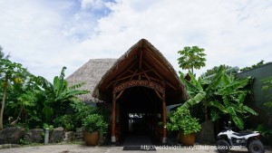 Paul Gauguin Cruises Tahiti & Society Islands Luxury Travel Virtuoso Izumi Ogawa Trip agent vacation advisor Vision French Polynesia Cruise ship boat huahine