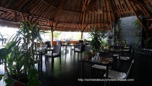 Paul Gauguin Cruises Tahiti & Society Islands Luxury Travel Virtuoso Izumi Ogawa Trip agent vacation advisor Vision French Polynesia Cruise ship boat huahine