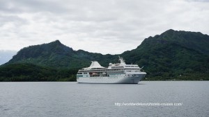 Paul Gauguin Cruises Tahiti & Society Islands Luxury Travel Virtuoso Izumi Ogawa Trip agent vacation advisor Vision French Polynesia Cruise ship boat huahine