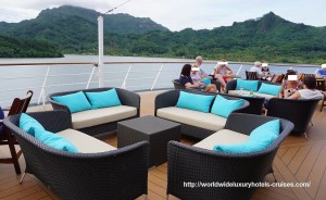 Paul Gauguin Cruises Tahiti & Society Islands Luxury Travel Virtuoso Izumi Ogawa Trip agent vacation advisor Vision French Polynesia Cruise ship boat huahine