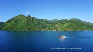 Paul Gauguin Cruises Tahiti & Society Islands Luxury Travel Virtuoso Izumi Ogawa Trip agent vacation advisor Vision French Polynesia Cruise ship boat ocean water sand beach Moorea shark stingray