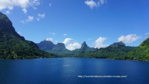 Paul Gauguin Cruises Tahiti & Society Islands Luxury Travel Virtuoso Izumi Ogawa Trip agent vacation advisor Vision French Polynesia Cruise ship boat ocean water sand beach Moorea shark stingray