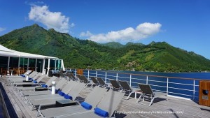 Paul Gauguin Cruises Tahiti & Society Islands Luxury Travel Virtuoso Izumi Ogawa Trip agent vacation advisor Vision French Polynesia Cruise ship boat ocean water sand beach Moorea shark stingray