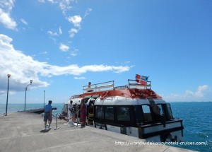 Paul Gauguin Cruises Tahiti & Society Islands Luxury Travel Virtuoso Izumi Ogawa Trip agent vacation advisor Vision French Polynesia Cruise ship boat ocean water sand beach Moorea shark stingray