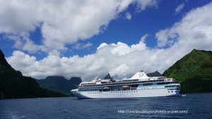 Paul Gauguin Cruises Tahiti & Society Islands Luxury Travel Virtuoso Izumi Ogawa Trip agent vacation advisor Vision French Polynesia Cruise ship boat Bora Bora ocean water sand beach Moorea