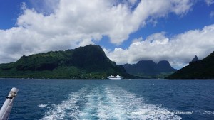 Paul Gauguin Cruises Tahiti & Society Islands Luxury Travel Virtuoso Izumi Ogawa Trip agent vacation advisor Vision French Polynesia Cruise ship boat Bora Bora ocean water sand beach Moorea