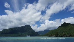 Paul Gauguin Cruises Tahiti & Society Islands Luxury Travel Virtuoso Izumi Ogawa Trip agent vacation advisor Vision French Polynesia Cruise ship boat Bora Bora ocean water sand beach Moorea