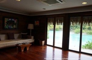 Four Seasons Resort overwater bungalow snorkel room bath bed Tahiti Society Islands Luxury Travel Virtuoso Izumi Ogawa Trip agent vacation advisor Vision French Polynesia Cruise ship boat Bora Bora ocean water sand beach