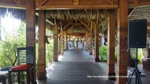 St. Regis Resort Bora Bora overwater bungalow snorkel room bath bed Tahiti Society Islands Luxury Travel Virtuoso Izumi Ogawa Trip agent vacation advisor Vision French Polynesia Cruise ship boat ocean water sand beach