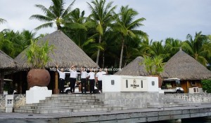 St. Regis Resort Bora Bora overwater bungalow snorkel room bath bed Tahiti Society Islands Luxury Travel Virtuoso Izumi Ogawa Trip agent vacation advisor Vision French Polynesia Cruise ship boat ocean water sand beach