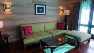 St. Regis Resort Bora Bora overwater bungalow snorkel room bath bed Tahiti Society Islands Luxury Travel Virtuoso Izumi Ogawa Trip agent vacation advisor Vision French Polynesia Cruise ship boat ocean water sand beach