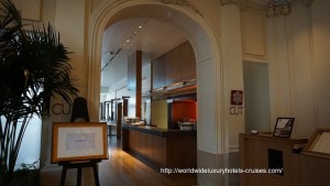 Four Seasons Resort Beverly Wilshire Hills Luxury Travel Virtuoso Izumi Ogawa Trip agent vacation advisor Vision California Rodeo Drive Shopping Hollywood Cut Restaurant Steak 90210 Pretty Woman Julia Roberts Richard Gere location movie stars pool bar celebrity