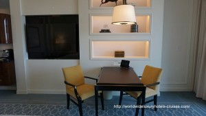 Waldorf Astoria Beverly Wilshire Hills Luxury Travel Virtuoso Izumi Ogawa Trip agent vacation advisor Vision California Rodeo Drive Shopping Hollywood Cut Restaurant Steak location movie stars pool bar celebrity pool bar view president bill Clinton blog