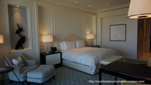 Waldorf Astoria Beverly Wilshire Hills Luxury Travel Virtuoso Izumi Ogawa Trip agent vacation advisor Vision California Rodeo Drive Shopping Hollywood Cut Restaurant Steak location movie stars pool bar celebrity pool bar view president bill Clinton blog