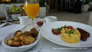 Waldorf Astoria Beverly Wilshire Hills Luxury Travel Virtuoso Izumi Ogawa Trip agent vacation advisor Vision California Rodeo Drive Shopping Hollywood Cut Restaurant Steak location movie stars pool bar celebrity pool bar view president bill Clinton blog