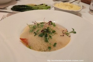 Waldorf Astoria Beverly Wilshire Hills Luxury Travel Virtuoso Izumi Ogawa Trip agent vacation advisor Vision California Rodeo Drive Shopping Hollywood Cut Restaurant Steak location movie stars pool bar celebrity pool bar view president bill Clinton blog